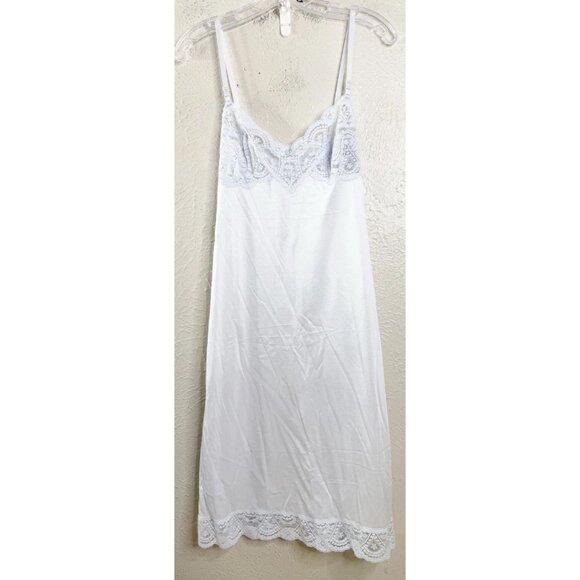 VTG 70's Sz 34 F Vassarette Pale Blue LACE-underneath It All-NYLON FULL SLIP EUC - Picture 1 of 10